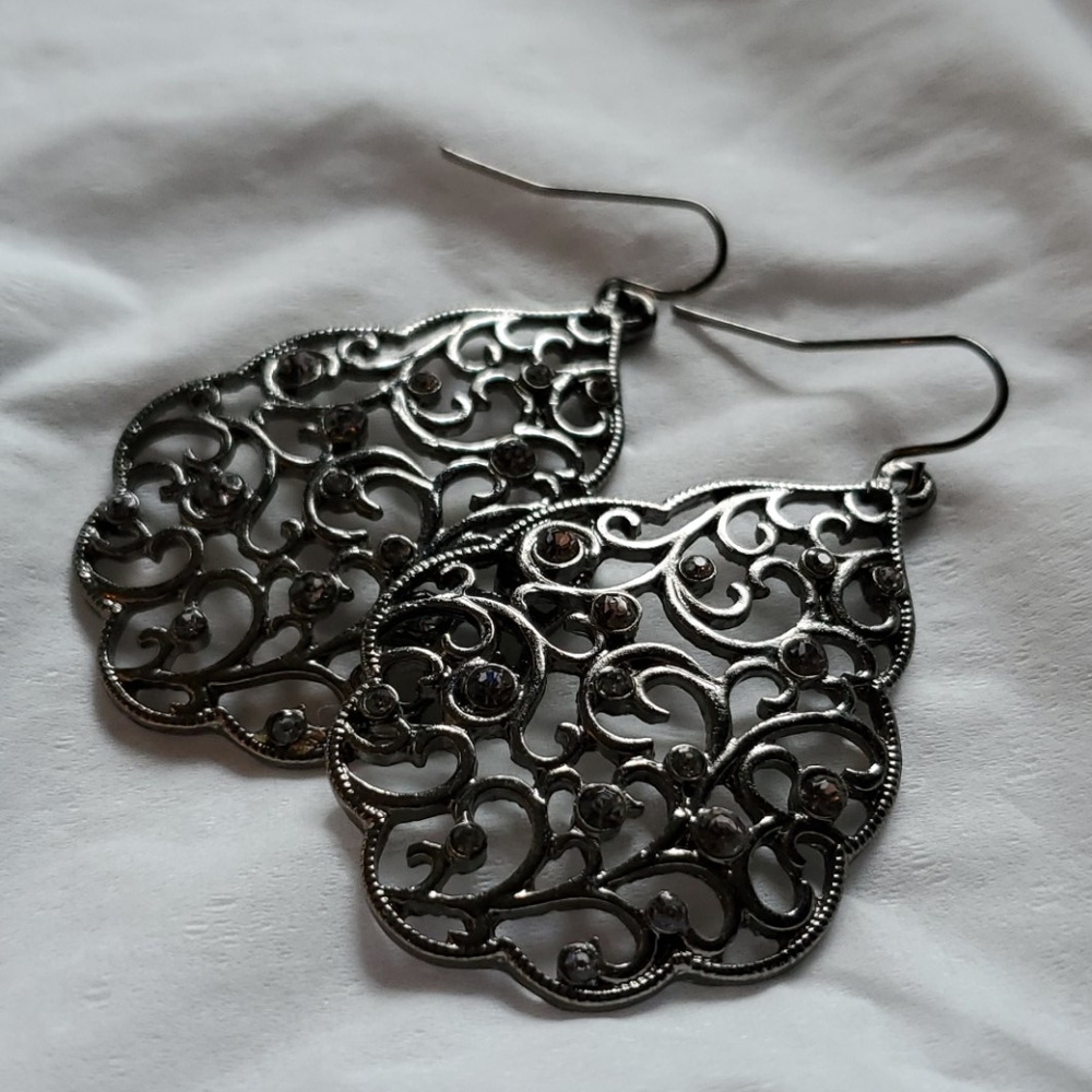 Black metal dangle earrings